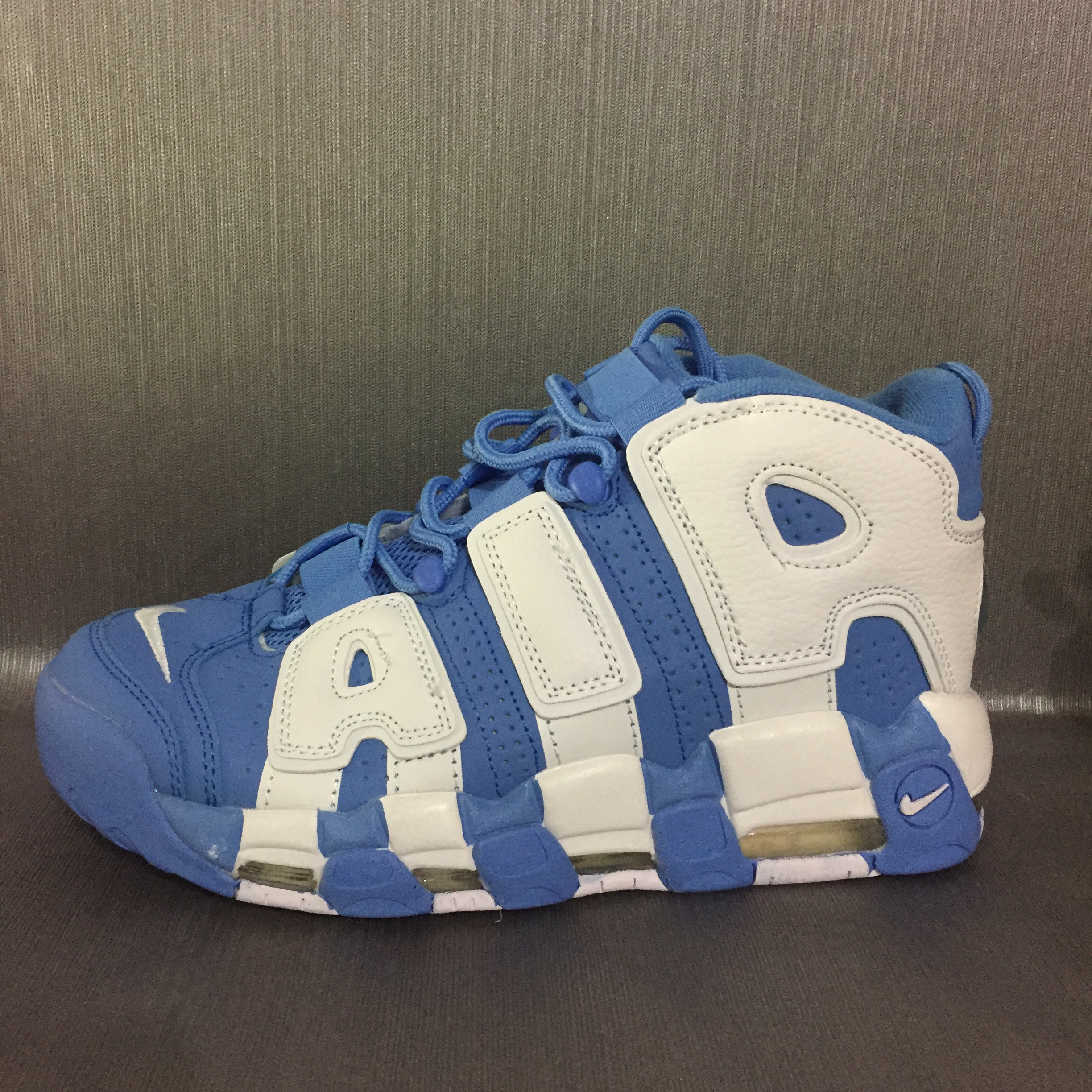 Zapatillas nike modelo air more uptempo